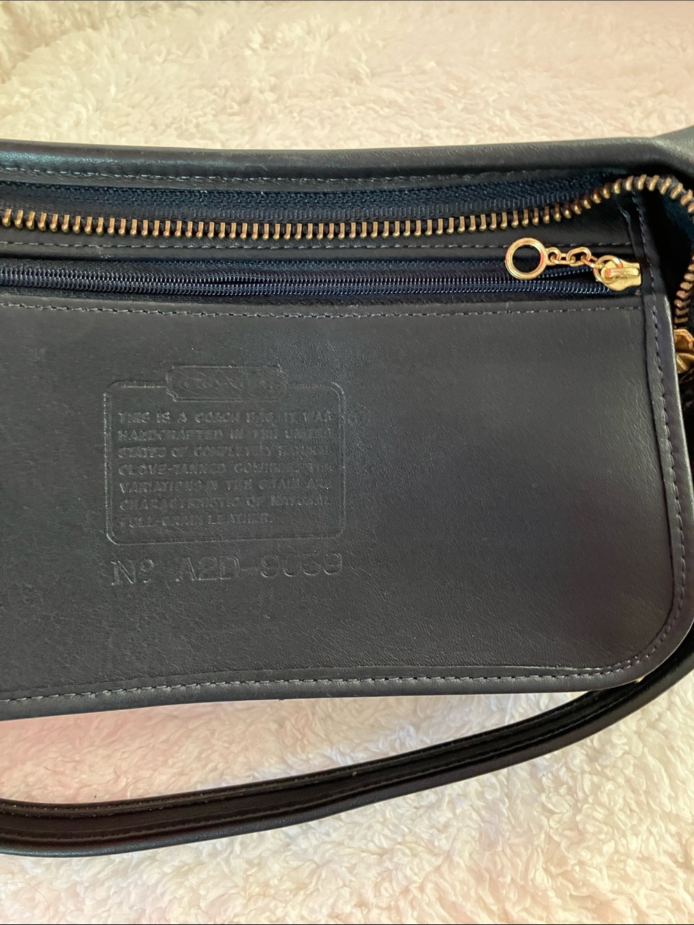 Navy Blue Vintage Coach 9059 Legacy Small Hobo Leather USA Made January 2002 - Picture 15 of 16